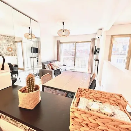Διαμέρισμα Riviera- Center - 4' Promenade Des Anglais Ac - Balcon Berlioz 2 *